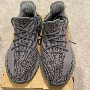YEEZY boost 350 beluga V2